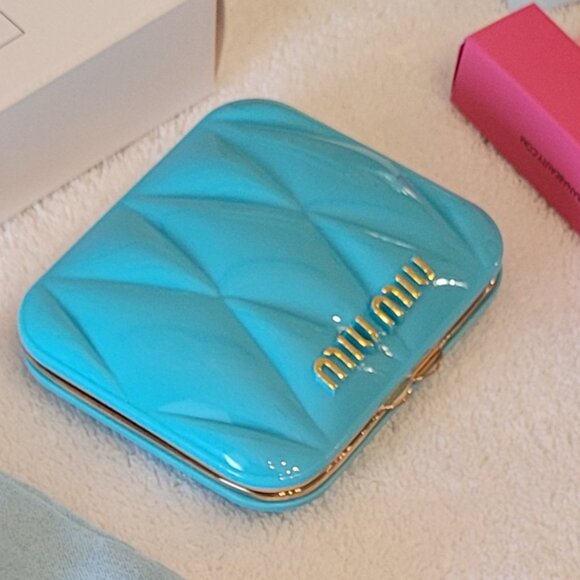 Luxury & Designer Beauty Bundle - Picture 11 of 15